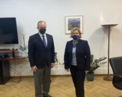Στην Αναπληρώτρια Υπουργό Υγείας ο Διονύσης Σταμενίτης για την ογκολογική  κλινική του Νοσοκομείο Γιαννιτσών.