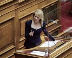 Θεοδώρα Τζάκρη: «Ο κλιματικός νόμος της ΝΔ οδηγεί τους πολίτες στην ακριβή ενέργεια, την ενεργειακή ανασφάλεια και την φτώχεια»