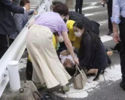 Σίνζο Άμπε: Νεκρός ο πρώην πρωθυπουργός της Ιαπωνίας