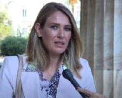 Άννα Ευθυμίου: Κοινωνικά έντονο το αίτημα για την ποινική μεταχείρισή των γυναικοκτονιών ως διακριτό έγκλημα