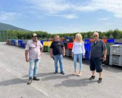 Θ. Τζάκρη – Επισκέψεις σε Αραβησσό και Πλαγιάρι για τις ζημιές από τις βροχοπτώσεις στην ροδακινοκαλλιέργεια