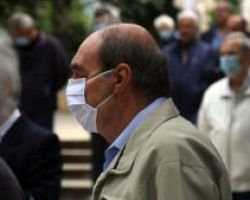 Συντάξεις: Μικρότερες περικοπές για τους απασχολούμενους συνταξιούχους
