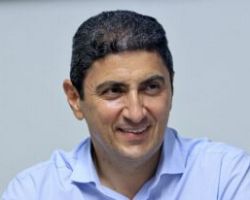 Λευτέρης Αυγενάκης: Εξαιρετικό το αποτέλεσμα για τη ΝΔ –  Προβληματισμός για το υψηλό ποσοστό αποχής- Αισιοδοξία για το αποτέλεσμα της Θεσσαλίας, όπου θα βρίσκεται και πάλι από αύριο για εξειδίκευση των μέτρων στήριξης των παραγωγών