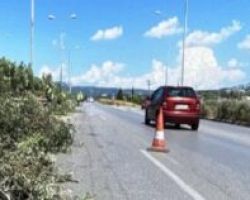 Εργασίες καθαρισμού στην 30ή επαρχιακή οδό από την  Περιφέρεια Κεντρικής Μακεδονίας