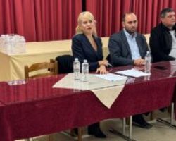 Θεοδώρα Τζάκρη – Στη συγκέντρωση της ομάδας πρωτοβουλίας αγροτών στις Αμπελιές