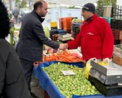 Λάκης Βασιλειάδης: Επίσκεψη στη Λαϊκή Αγορά Έδεσσας