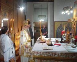 Ο ΕΠΙΣΚΟΠΟΣ ΑΛΜΩΠΙΑΣ ΣΤΟΝ ΙΕΡΟ ΝΑΟ ΑΝΑΛΗΨΕΩΣ ΣΤΟ ΘΕΟΔΩΡΑΚΙ