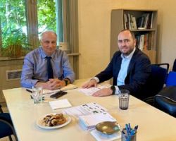 Συνάντηση Λάκη Βασιλειάδη με τον Πρόεδρο του Πράσινου Ταμείου: Ανοίγει η πρόσκληση για χρηματοδότηση στους δήμους της ΠΕ Πέλλας – «Δράση περιβαλλοντικό ισοζύγιο»: «Περισσότεροι κοινόχρηστοι και κοινωφελείς χώροι στα Γιαννιτσά»