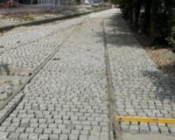 Ξεκίνησε στον Πλαταμώνα η κατασκευή της οδού ήπιας κυκλοφορίας από το Stavento έως την οδό Παντελεήμονος με ταυτόχρονη διατήρηση των παλιών σιδηροδρομικών γραμμών