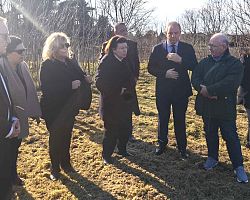 Μετά την επίσκεψη της Μενδώνη ο Δήμος Πέλλας υποβαθμίζει τον πολιτισμό     Ένα  πολιτικό λάθος με πολλά ερωτήματα