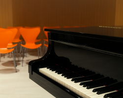 Από την ποίηση στη μουσική… Ένα δίκτυο έμπνευσης με γέφυρα τον Ντεμπυσύ