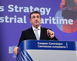 Τις νέες ευρωπαϊκές στρατηγικές για τα λιμάνια, τη ναυτιλία και τη ναυπηγική βιομηχανία παρουσίασε ο Επίτροπος Βιώσιμων Μεταφορών και Τουρισμού Απόστολος Τζιτζικώστας – «Εδραιώνουμε την Ευρώπη ως την κορυφαία πλωτή ήπειρο»