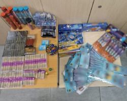 Συνελήφθη ένα άτομο στην Πέλλα για παράβαση της νομοθεσίας περί βεγγαλικών και φωτοβολίδων