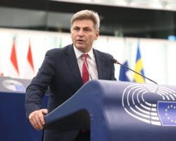 Συνέντευξη Ευρωβουλευτή, Ν. Φαραντούρη στον PellaFm 103,3