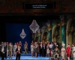 Στα 21 της χρόνια η Ισμήνη Τσιντονίδου ταξιδεύει από τα Γιαννιτσά στις λυρικές σκηνές της Ευρώπης