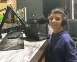 Μάγεψε τους ακροατές του Πέλλα FM ο Μάριος από τη Νέα Πέλλα