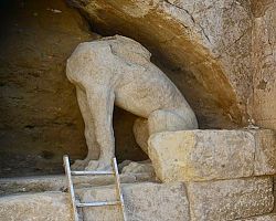 Υπάρχει μυστικό πίσω από τον τάφο στην Αμφίπολη; Τι λέει ο υπουργός Πoλιτισμού