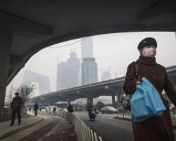 Πεκίνο: «Κόκκινος» συναγερμός εξαιτίας της ατμοσφαιρικής ρύπανσης