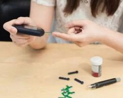 Για πρώτη φορά: Εφαρμογή κινητού «λέει» στους διαβητικούς τι να φάνε για να μην ανέβει το σάκχαρο