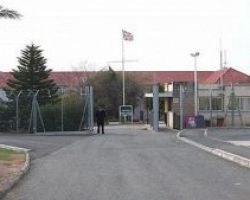 Κύπρος: Έκρηξη βόμβας στον Αστυνομικό Σταθμό Δεκέλειας – Ένας τραυματίας