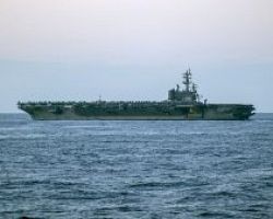 Αεροσκάφος του αμερικανικού Πολεμικού Ναυτικού κατέπεσε στον Ειρηνικό – Διασώθηκαν 8 από τους 11 επιβάτες
