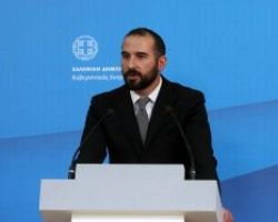 Τζανακόπουλος: Η έξοδος από το Μνημόνιο δεν έχει σχέση με το success story του Σαμαρά