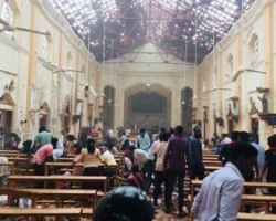 Σρι Λάνκα: 156 νεκροί από εκρήξεις βομβών σε εκκλησίες και ξενοδοχεία