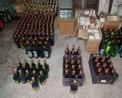 Συνελήφθη 32χρονος στην Πέλλα για πώληση λαθραίων ποτών. Κατασχέθηκαν περισσότερες από 2.200 φιάλες αλκοολούχων ποτών