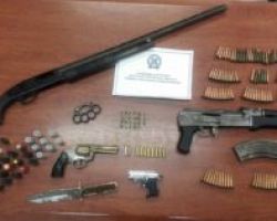 Εντοπίσθηκαν παράνομα όπλα και φυσίγγια σε επιχείρηση στην Ημαθία