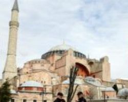 Τουρκικά ΜΜΕ: Η Αγία Σοφία γίνεται τέμενος