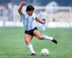 Θλίψη στο παγκόσμιο ποδόσφαιρο: Πέθανε ο Ντιέγκο Μαραντόνα
