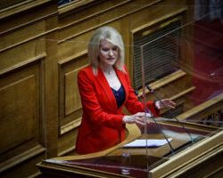 Παρέμβαση Θεοδώρας Τζάκρη στην Βουλή για τις δηλώσεις Γεωργιάδη και Βορίδη
