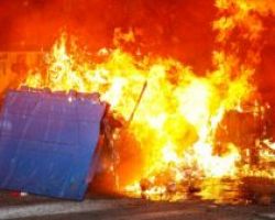 Πάτρα: 100.000 ευρώ το κόστος αντικατάστασης κάδων απορριμμάτων που έχουν καταστραφεί από φωτιά