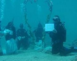 Αλόννησος: Ο πρώτος υποβρύχιος πολιτικός γάμος είναι γεγονός