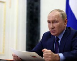 Ρωσία: Την παραίτηση Πούτιν ζήτησαν δημοτικοί σύμβουλοι της Μόσχας και της Αγίας Πετρούπολης