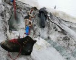 Στην Ελβετία βρήκαν περιπατητή που αγνοούνταν 37 χρόνια κάτω απο έναν παγετώνα