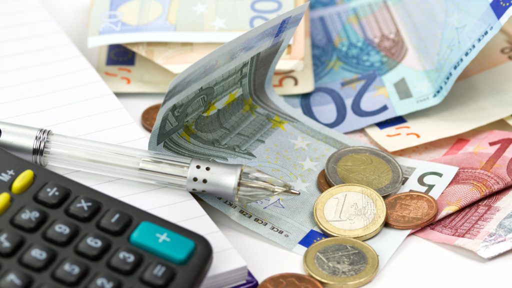 Επιστροφές φόρου-εξπρές έως 10.000 ευρώ σε νομικά πρόσωπα