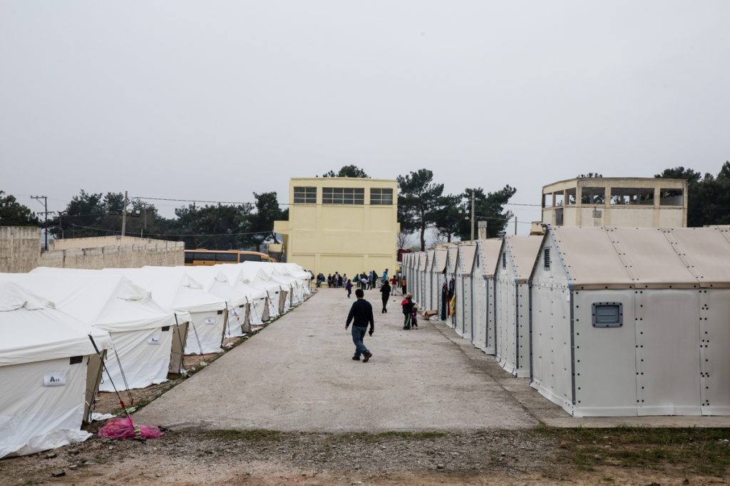Έως τη Δευτέρα 4 Ιουλίου  αιτήσεις για 2.500 θέσεις στα Κέντρα Φιλοξενίας Προσφύγων