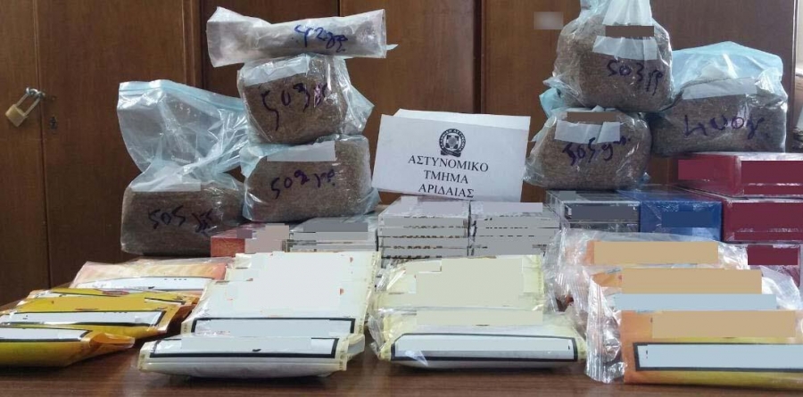 Πέλλα: Σύλληψη τριών γυναικών για πώληση παράνομων τσιγάρων και καπνού