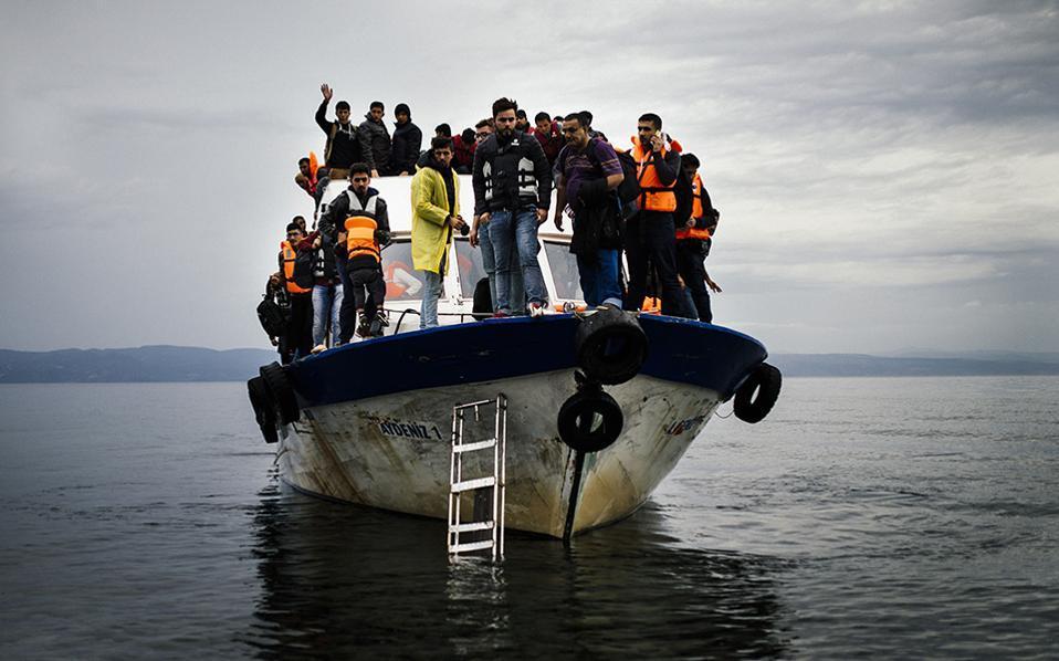 Εξαρθρώθηκε μεγάλο κύκλωμα που διακινούσε μετανάστες από την Τουρκία