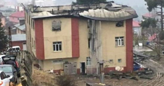 ΑΥΤΗ ΕΙΝΑΙ Η ΠΡΑΓΜΑΤΙΚΗ ΤΟΥΡΚΙΑ….Η τραγωδία 11 κοριτσιών και της δασκάλας τους που κάηκαν ζωντανές στην Τουρκία