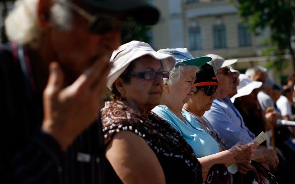 Τροπολογία για εφάπαξ παροχή σε 1,5 εκατ. συνταξιούχους