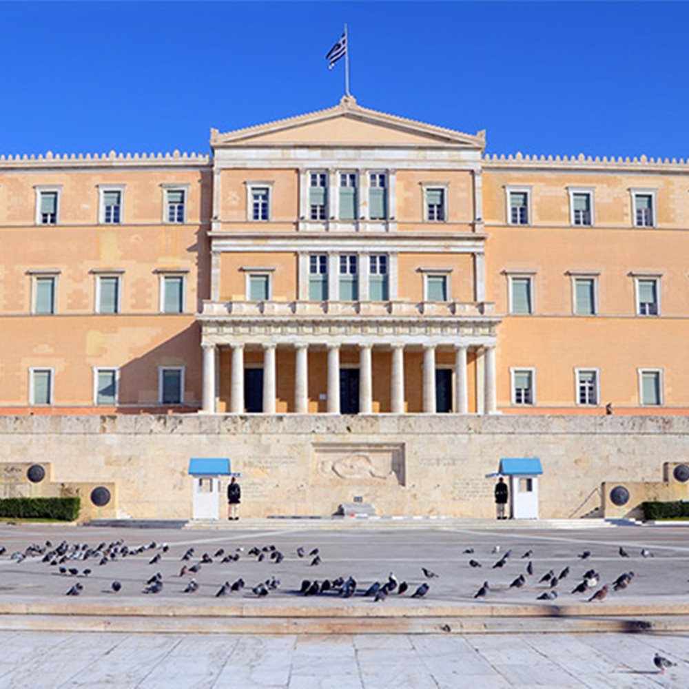 Γραφείο προϋπολογισμού Βουλής: Πτώχευση ή 4ο μνημόνιο το 2018