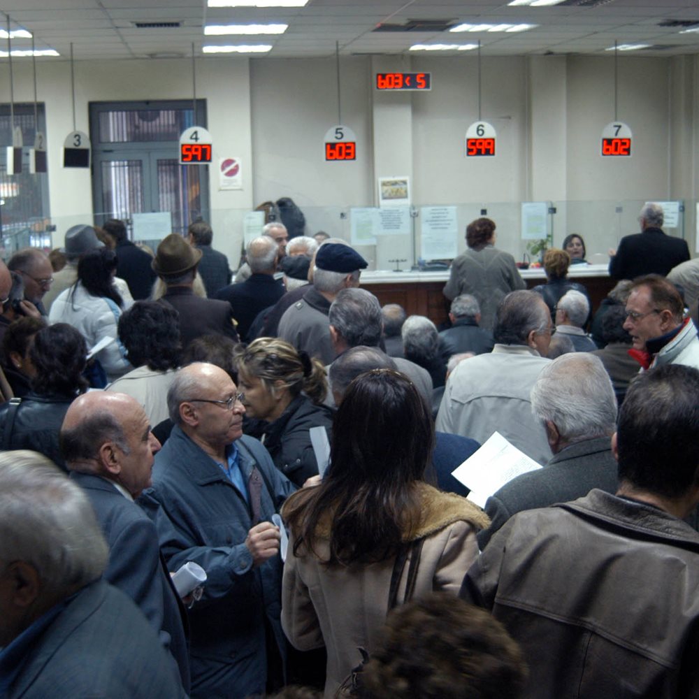 Δημοσκόπηση: Νέα μείωση των κύριων συντάξεων περιμένει το 96%