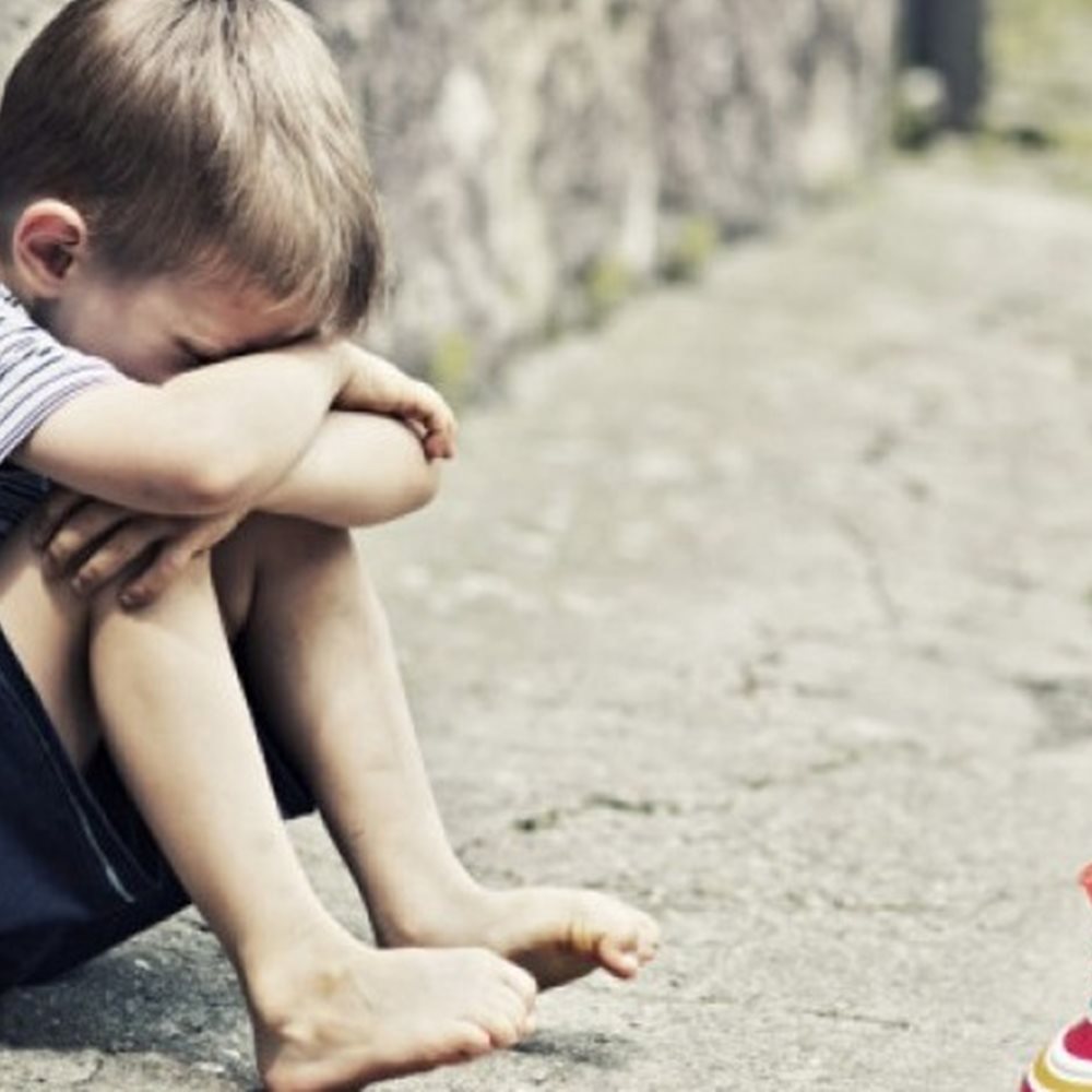 Έρευνα: Η φτώχεια αυξάνει τον κίνδυνο για ψυχολογικά προβλήματα στα παιδιά