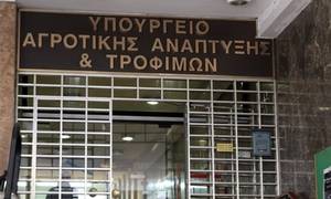 Με μπλόκα ή χωρίς μπλόκα οι πόρτες του υπουργείου είναι  ανοιχτές για τους αγρότες