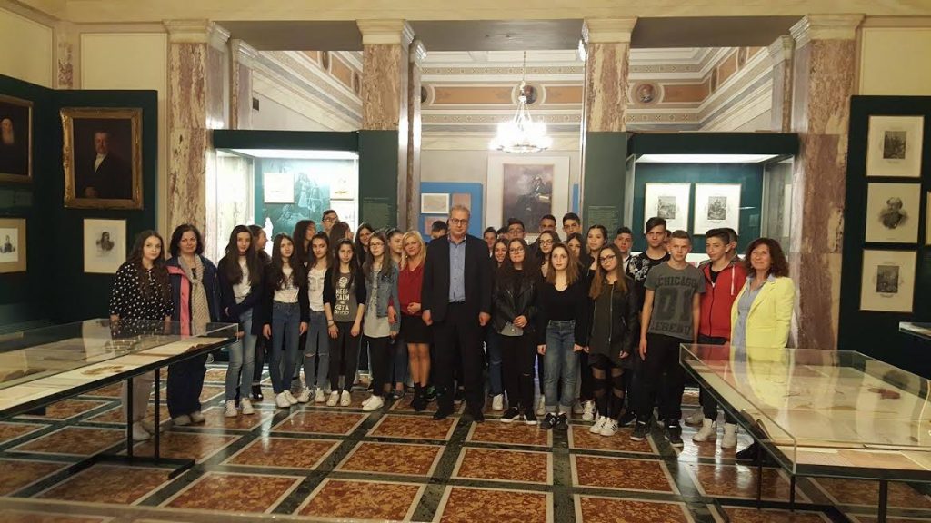 Επίσκεψη Γυμνασίου Προμάχων στη Βουλή