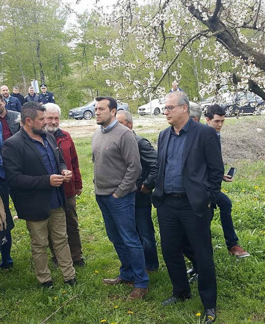 Γιάννης Σηφάκης από τον Αρχάγγελο κατά την επίσκεψη του Ν. Παππά