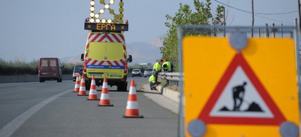 Εργασίες συντήρησης από την περιφέρεια Κ. Μακεδονίας στην περιφερειακή οδό Θεσ/νίκης