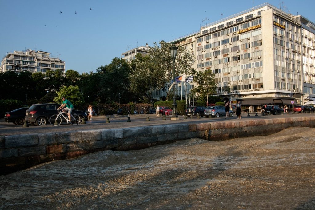 Θεσσαλονίκη: Αυξητική η τάση του ιικού φορτίου στα λύματα -Η ερμηνεία του ΑΠΘ, ο ρόλος των καιρικών συνθηκών
